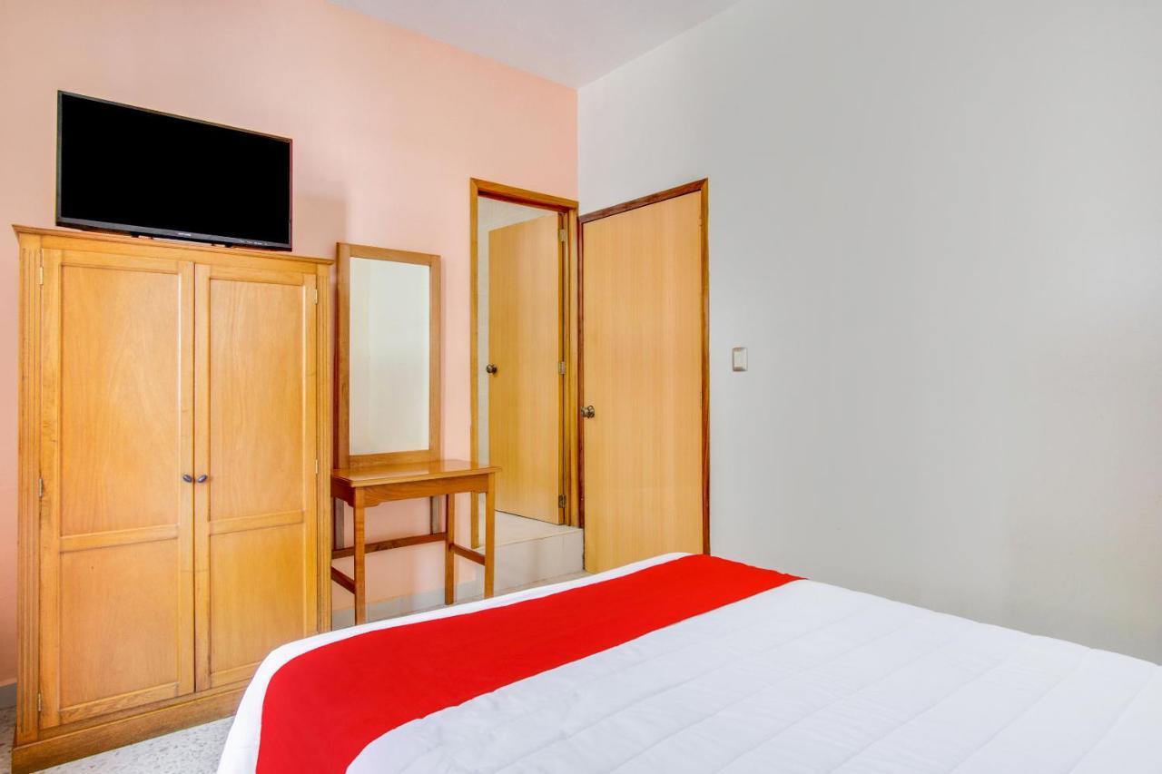 Hotel La Estancia 科利马 外观 照片